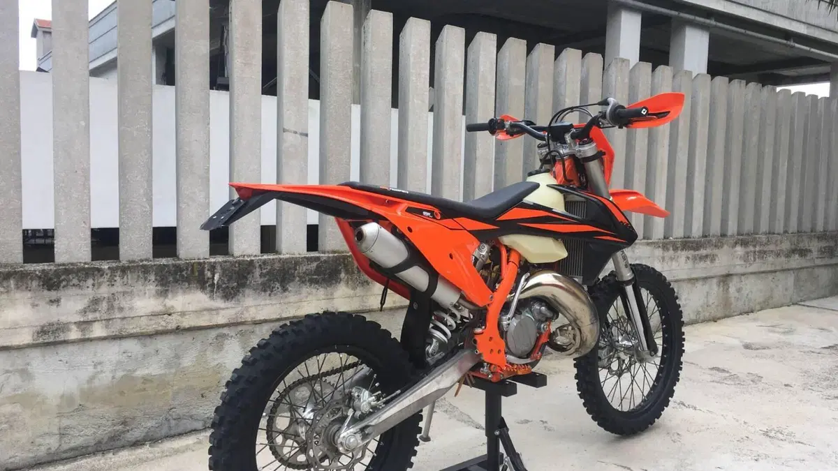 KTM 125 XC-W (2019)  (4)