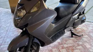 Honda Silver Wing 400 (2006 - 09)  (5)