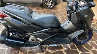 Yamaha X-Max 300 (2025)