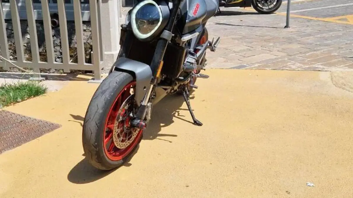 Ducati Monster 937 + (2021 - 25) 