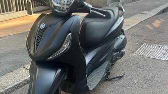 Piaggio Beverly 300 ABS-ASR (2021 - 25)