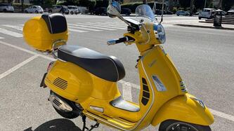 Vespa GTS 300 Super Hpe (2021 - 22) usata