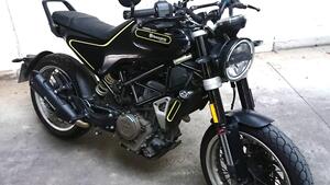 Husqvarna Svartpilen 401 (2018 - 19) 