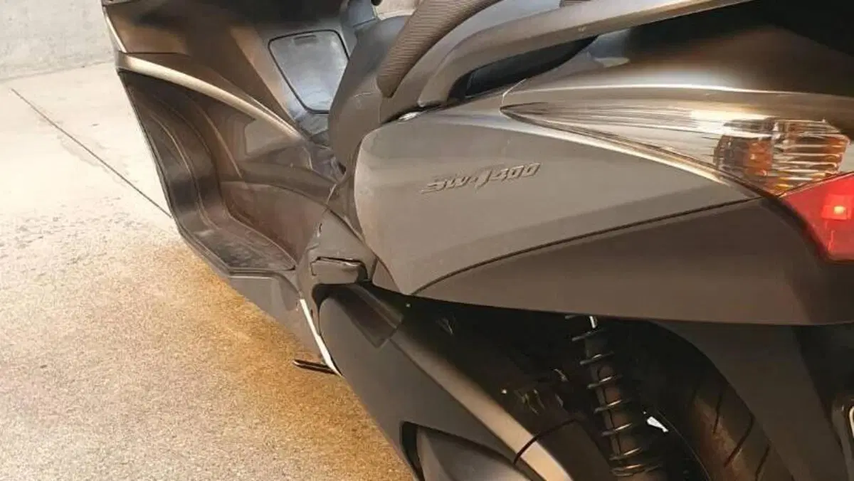 Honda Silver Wing 400 (2006 - 09)  (7)