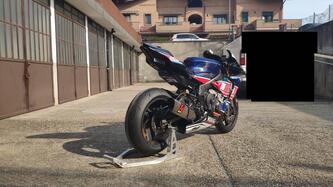Yamaha YZF R1 (2015 - 16)