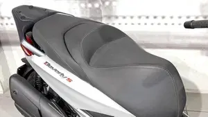 Piaggio Beverly 400 ABS-ASR (2021 - 24)  (5)