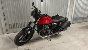 Moto Guzzi V7 II Stone (2015 - 17)