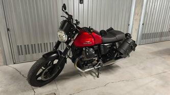 Moto Guzzi V7 II Stone (2015 - 17) usata