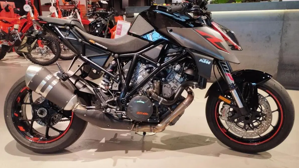 KTM 1290 Super Duke R ABS (2017 - 18) 