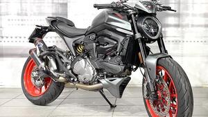 Ducati Monster 937 + (2021 - 25) 