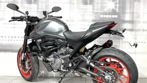 Ducati Monster 937 + (2021 - 25)  (2)