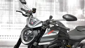 Ducati Monster 937 + (2021 - 25)  (5)