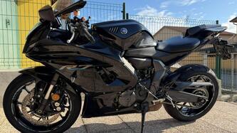 Yamaha YZF R7 (2021 - 25) usata
