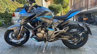 Zontes ZT310-R (2021 - 22) usata