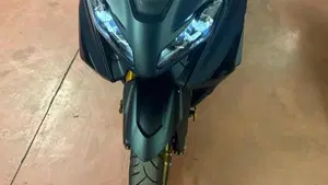 Yamaha T-Max 560 (2022 - 24)  (6)
