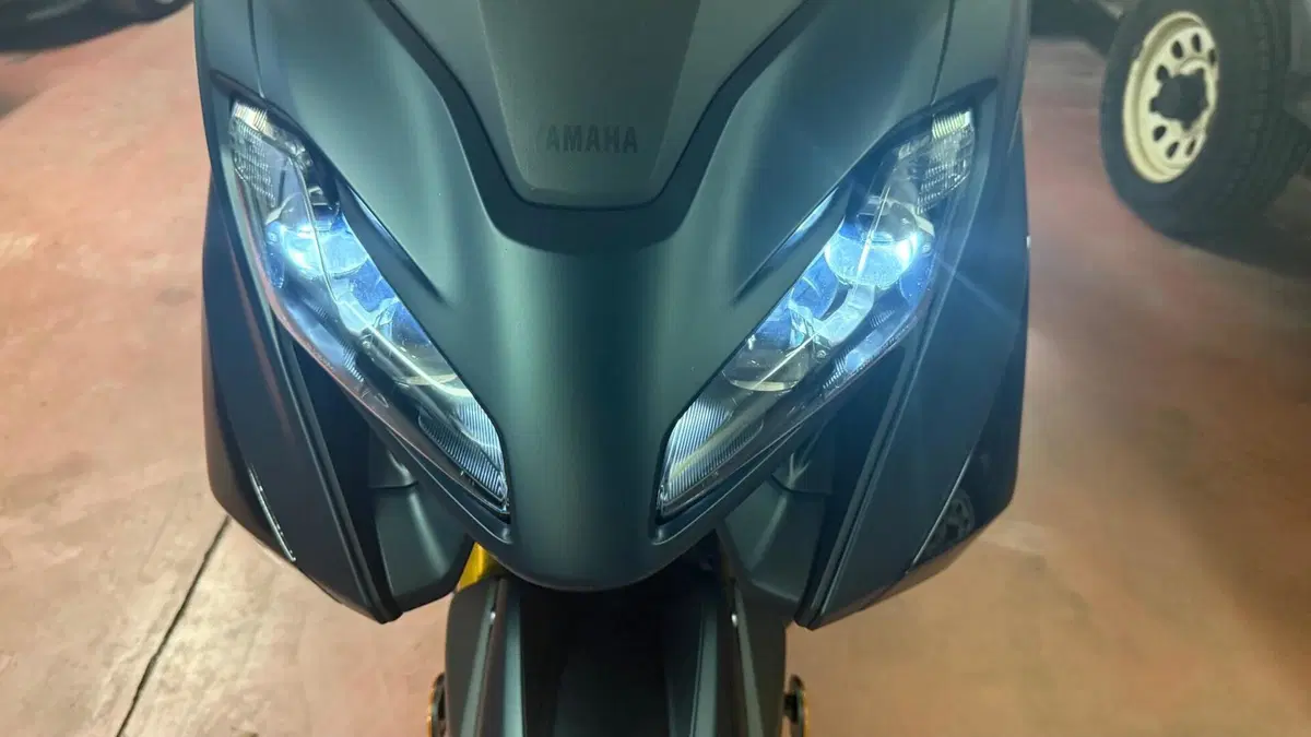 Yamaha T-Max 560 (2022 - 24)  (7)