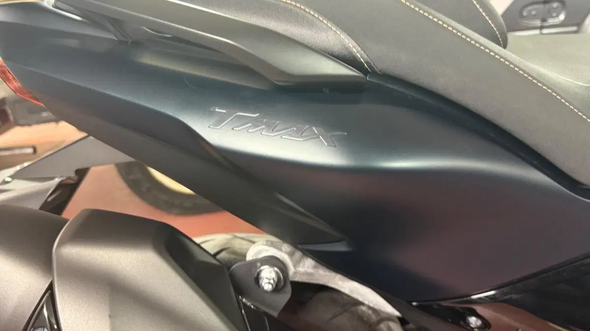 Yamaha T-Max 560 (2022 - 24)  (15)