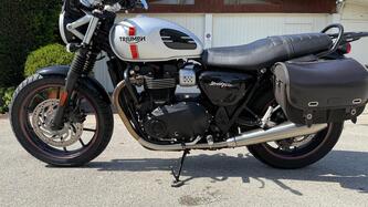 Triumph Street Twin 900 (2016)