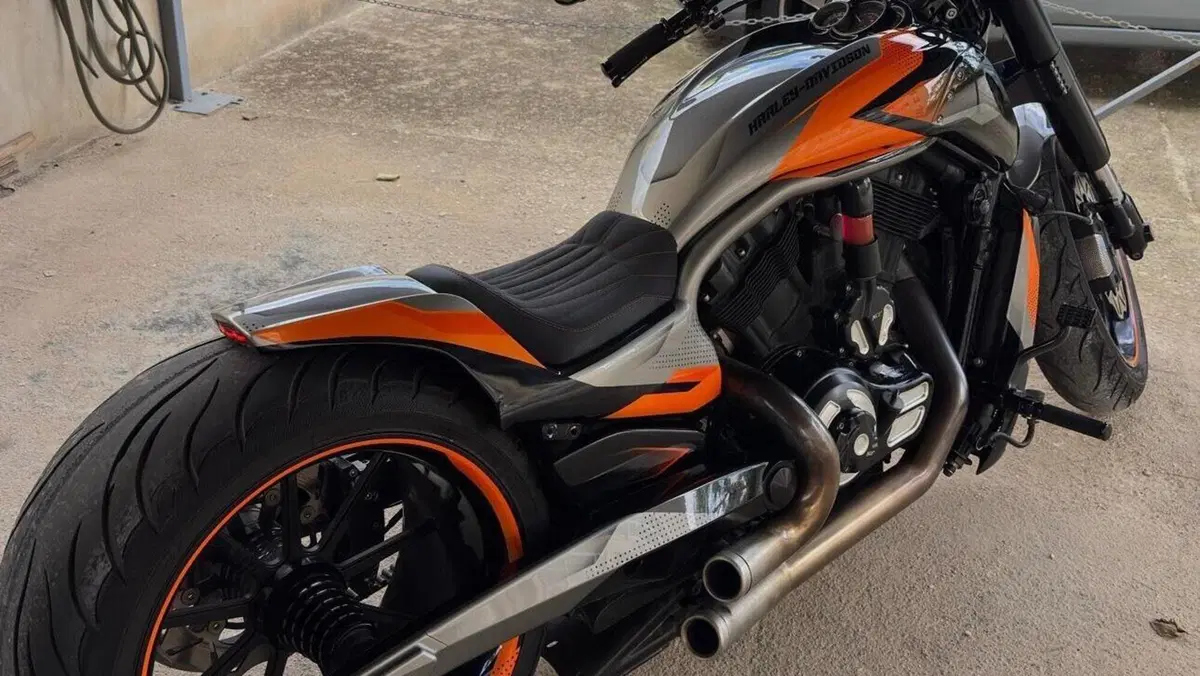 Harley-Davidson 1250 V-Rod Muscle (2009 - 17) - VRSCF  (5)