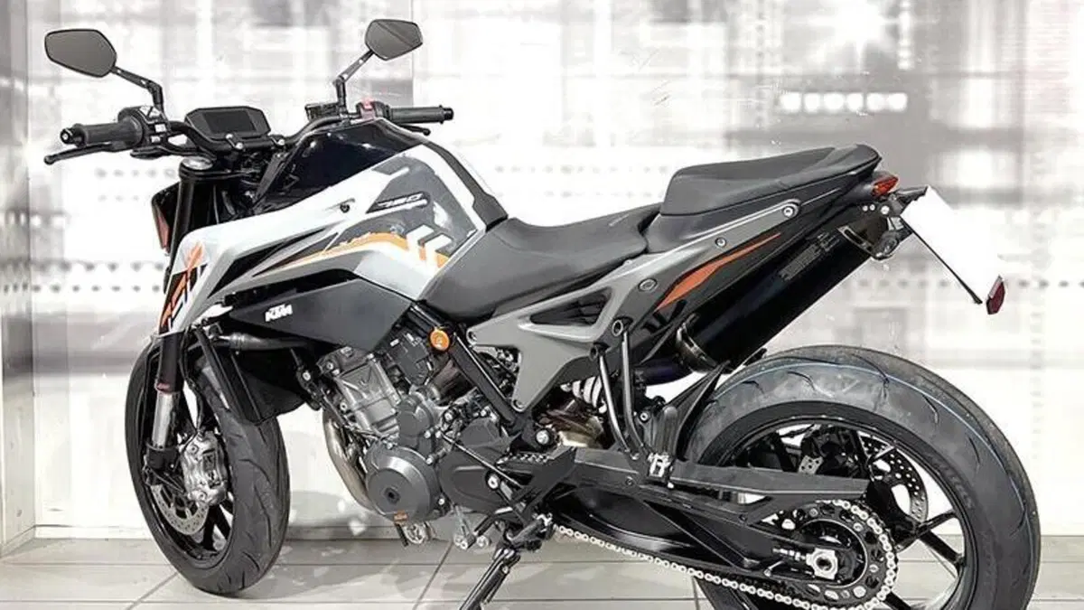 KTM 790 Duke L (2023 - 24)  (2)