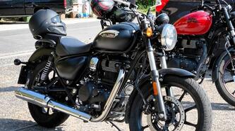 Royal Enfield Meteor 350 Stellar (2021 - 25)
