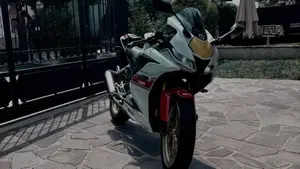 Yamaha YZF R125 (2023 - 26)  (7)