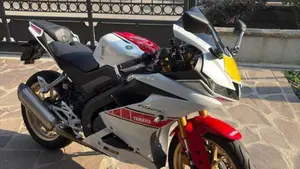 Yamaha YZF R125 (2023 - 26)  (10)