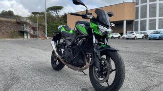 Kawasaki Z 400 Sport (2023) usata