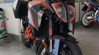 KTM 1290 Super Duke GT (2021)
