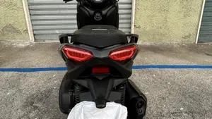 Yamaha X-Max 300 (2021 - 24)  (6)
