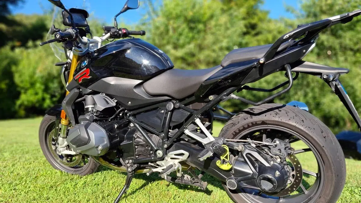 Bmw R 1250 R (2021 - 25)  (3)