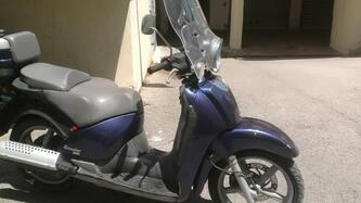 Aprilia Scarabeo 200 (2001 - 04) usata
