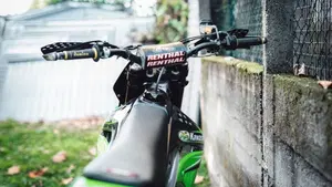 Kawasaki KX450F (2005 - 06)  (7)