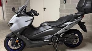 Yamaha T-Max 560 Tech Max (2021) 