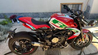 MV Agusta Dragster 800 RC SCS (2022 - 25) usata