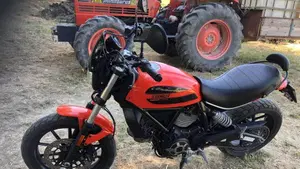Ducati Scrambler 400 Sixty 2 (2016 - 21)  (3)