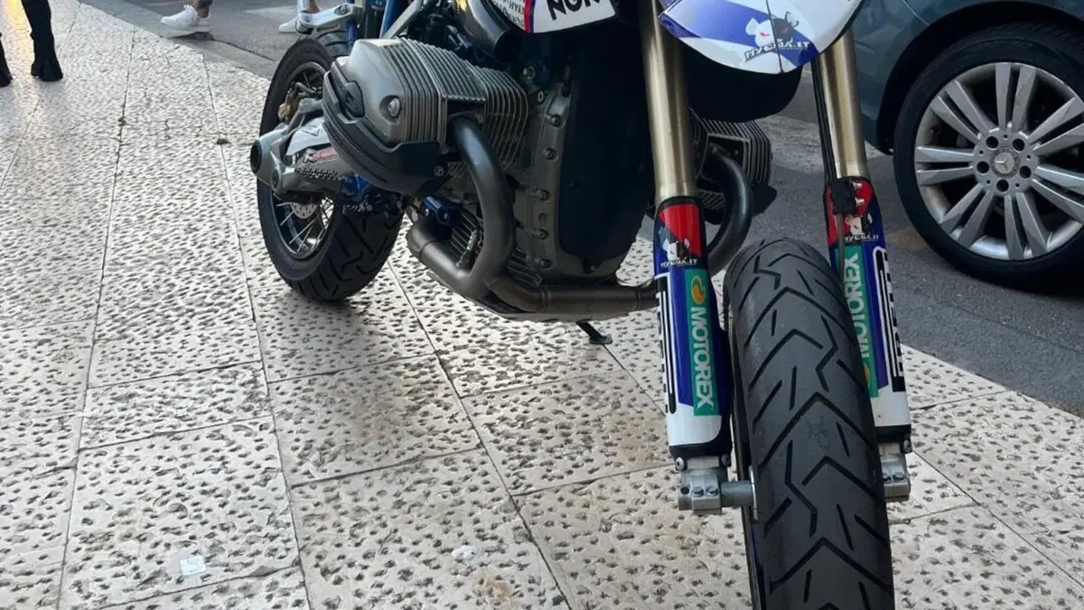 Bmw HP2 Enduro  (5)