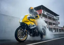 Yamaha XSR 900 GP 2026: arriva la livrea Legend Yellow, un tributo a Kenny Roberts [GALLERY]