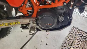 KTM 690 Enduro R (2012 - 17)  (6)