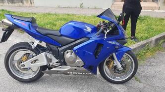 Honda CBR 600 RR (2003 - 04) usata