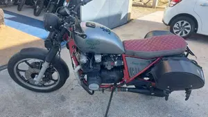 Kawasaki   (9)