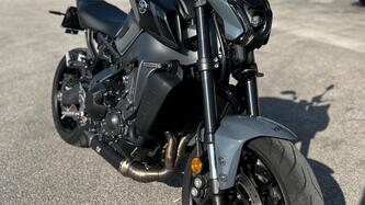 Yamaha MT-09 (2021 - 23) usata