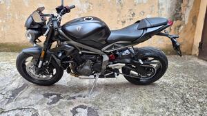 Triumph Street Triple R (2020 - 22)