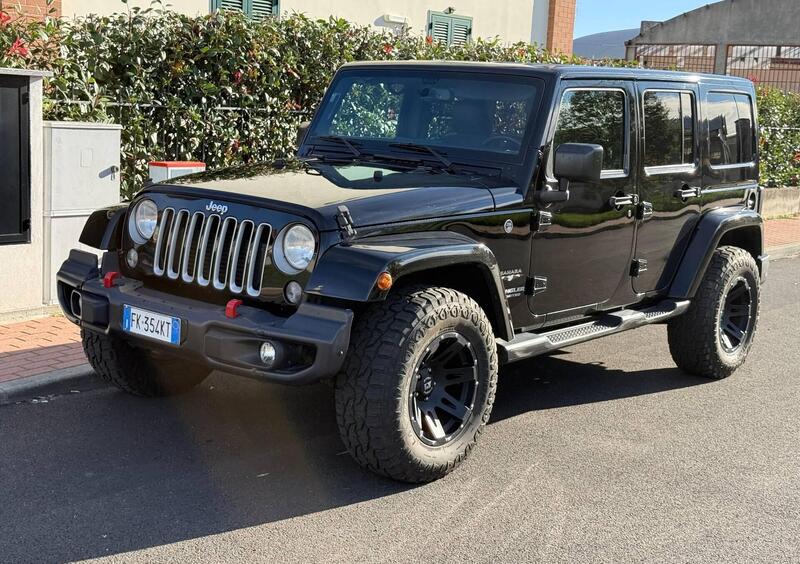 Jeep Wrangler Unlimited 2.8 CRD DPF Sahara Auto