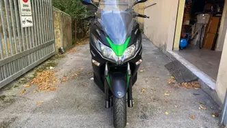 Kawasaki J 300 (2017 - 21) usata