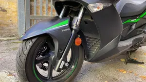 Kawasaki J 300 (2017 - 21)  (6)