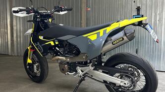 Husqvarna 701 Supermoto (2023 - 25) usata