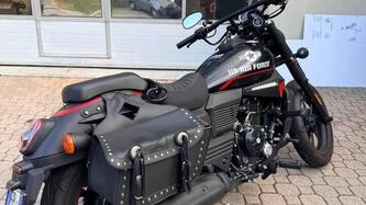 Um Italia Renegade Vegas 300 (2023 - 25) usata