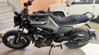 Husqvarna Svartpilen 401 (2021 - 23) usata