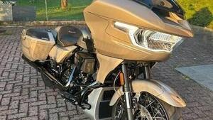 Harley-Davidson CVO Road Glide (2023)
